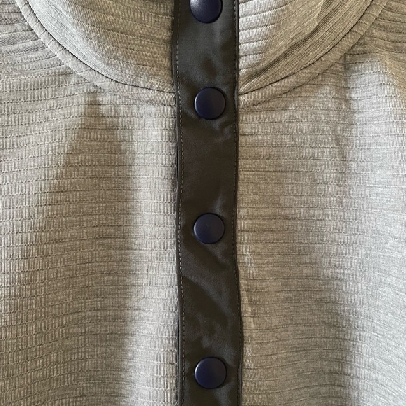 J Crew pullover 1/4 button •NWT • Men’s XL - Picture 2 of 5